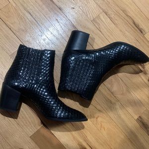 Black Steve Madden boots